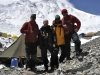 Z członkami narodowej wyprawy indyjskiej, od lewej Prem Singh, Bartlomiej Wroblewski, lekarz wyprawy, NN, Advance Base Camp 9 V 2012