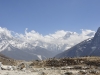 Stupy upamiętniające zmarłych w Himalajach, wzgórze nad Thuklą, 3 V 2013, fot. B.Wroblewski