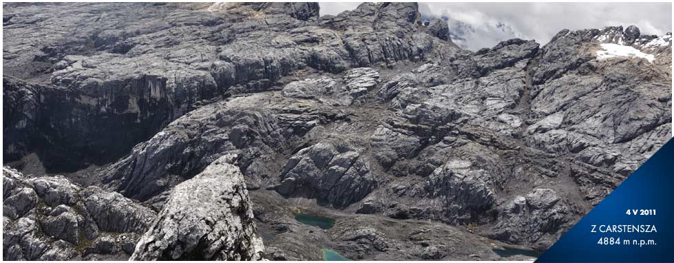 Widok z Piramidy Carstensz, 4 V 2011, fot. Bartlomiej Wroblewski