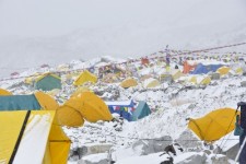 Baza pod Everestem, 20 IV 2013, fot. Bartlomiej Wroblewski